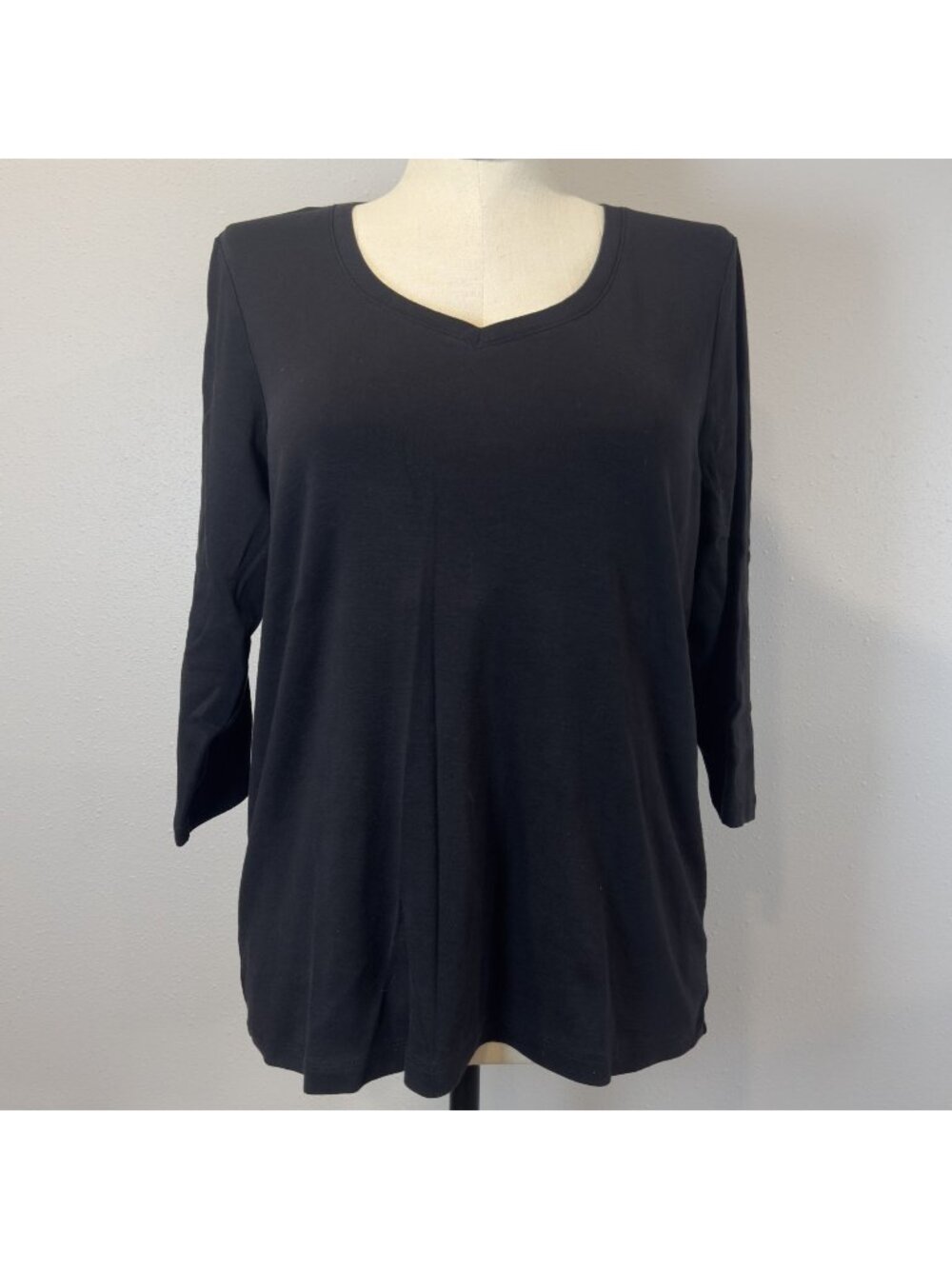 St. Johns Bay V-Neck Essential Tee Womens Size 1X Black 3/4 Sleeve 100% Cotton
